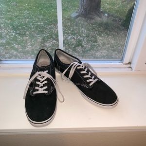 Vans black and white